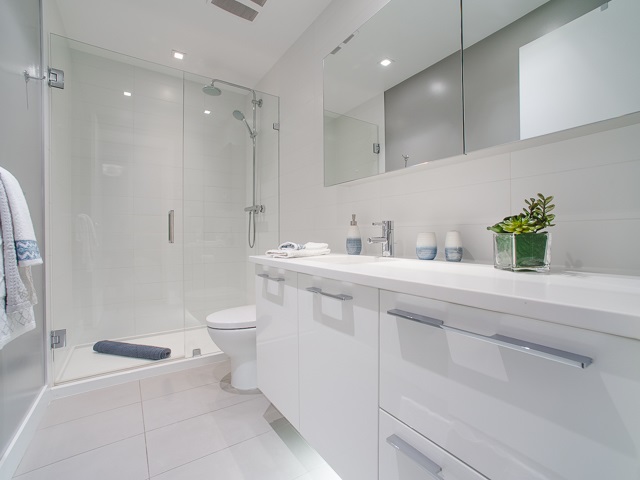 condo bathroom