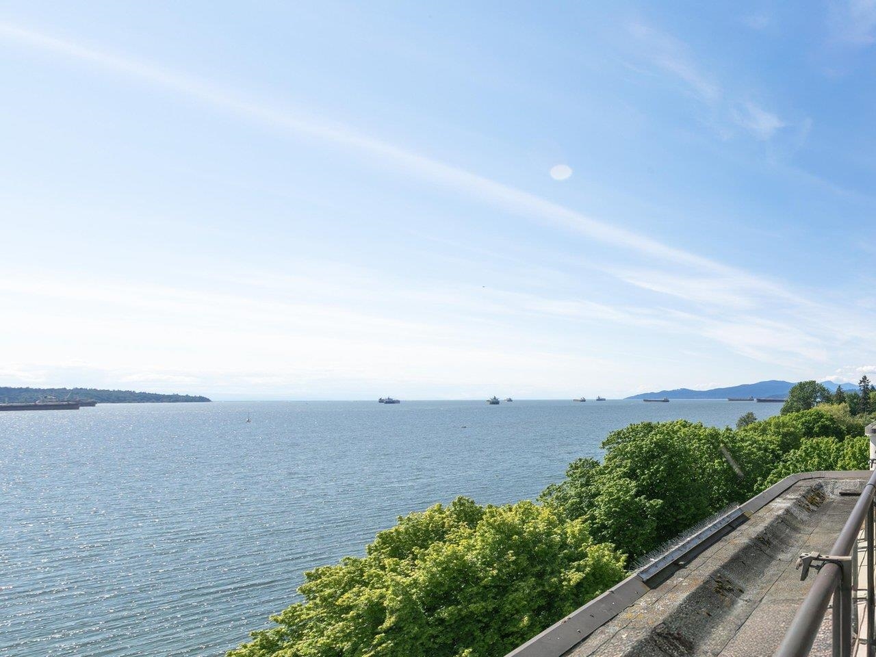 107 1949 Beach Avenue, Vancouver, BC