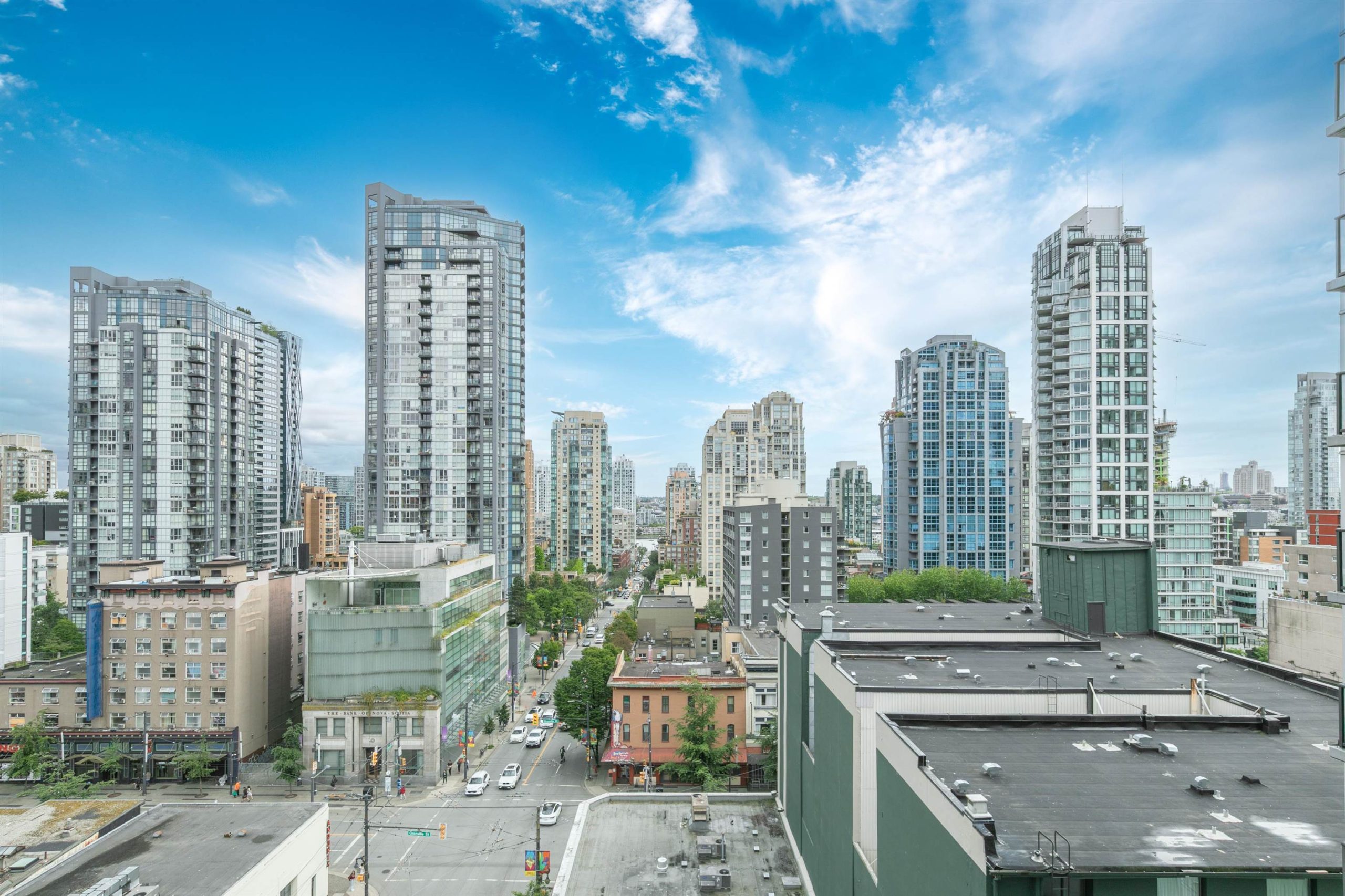 1102 1212 Howe Street, Vancouver, BC