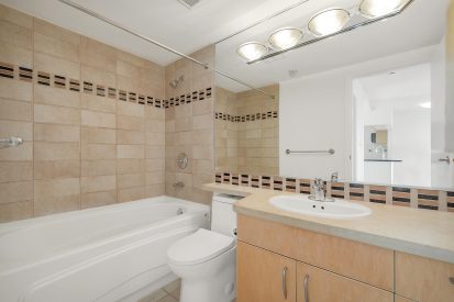 1508 189 Davie Street