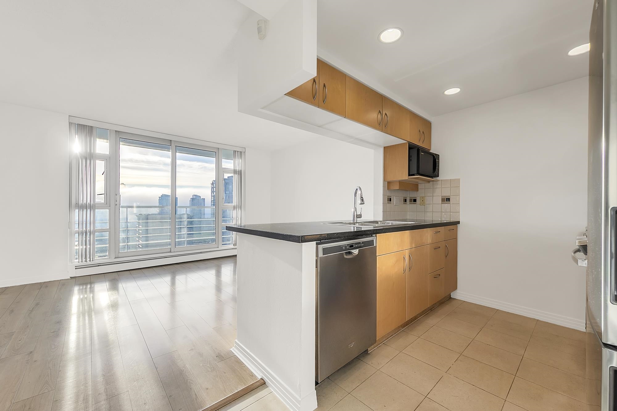 1508 189 Davie Street