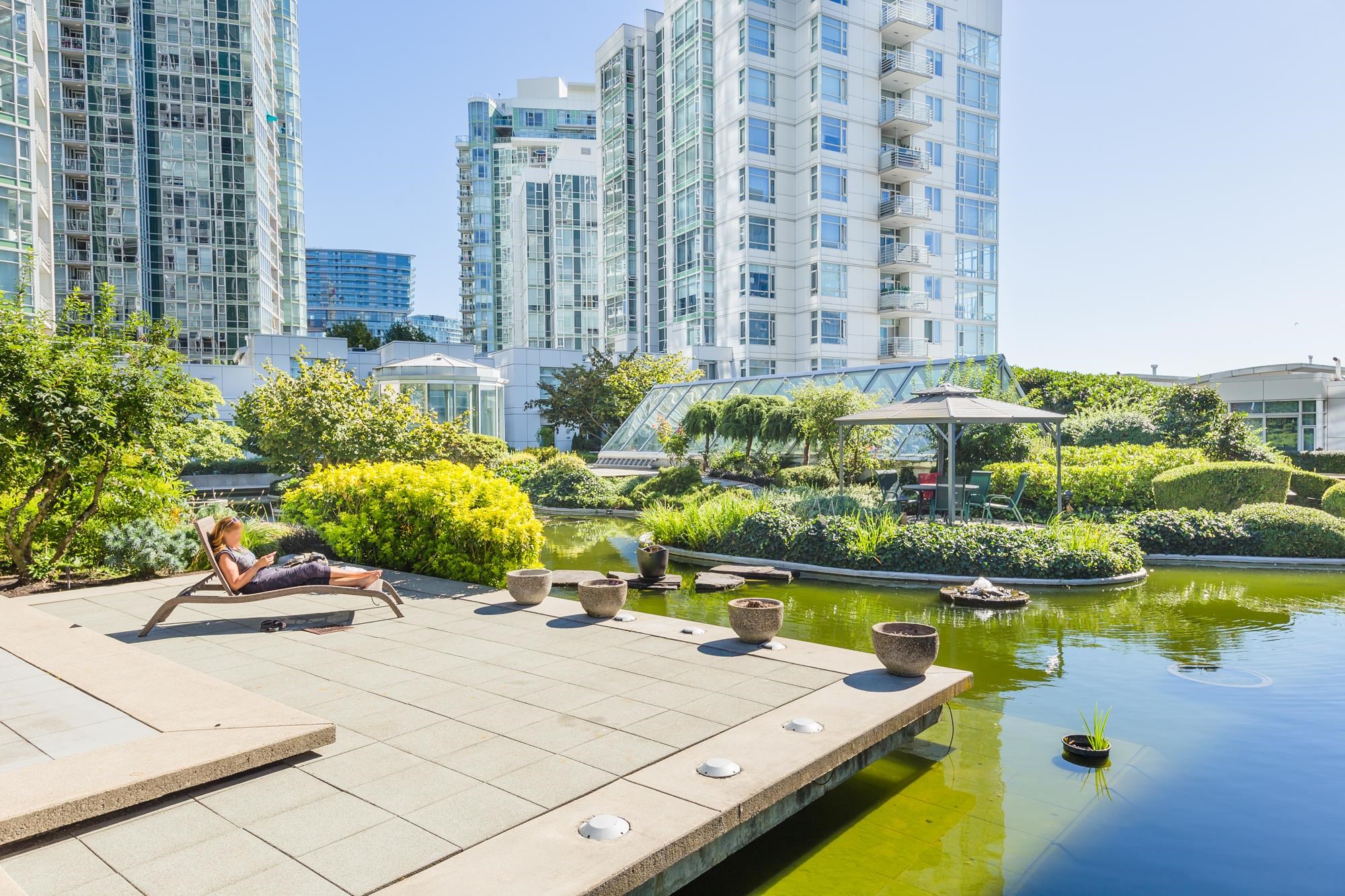 1508 189 Davie Street